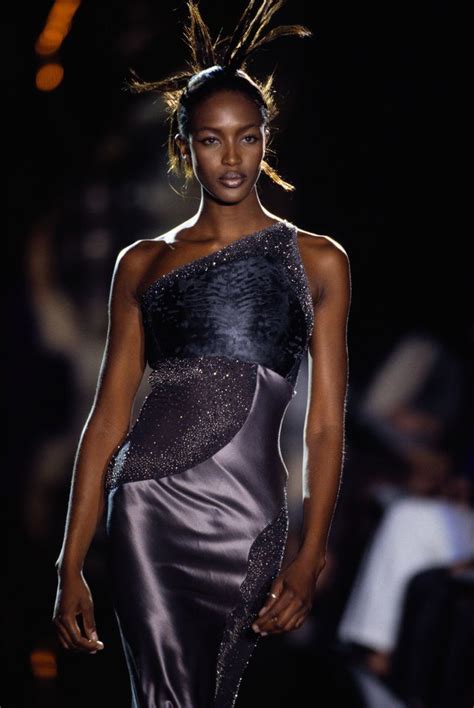 naomi campbell last runway versace|versace's show supermodel dress.